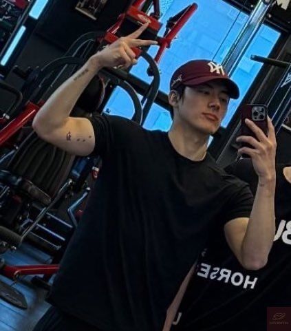 Smut base rps! tweet media