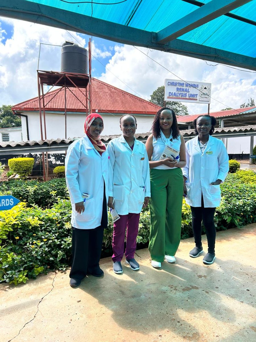 Tots Liz tweet media