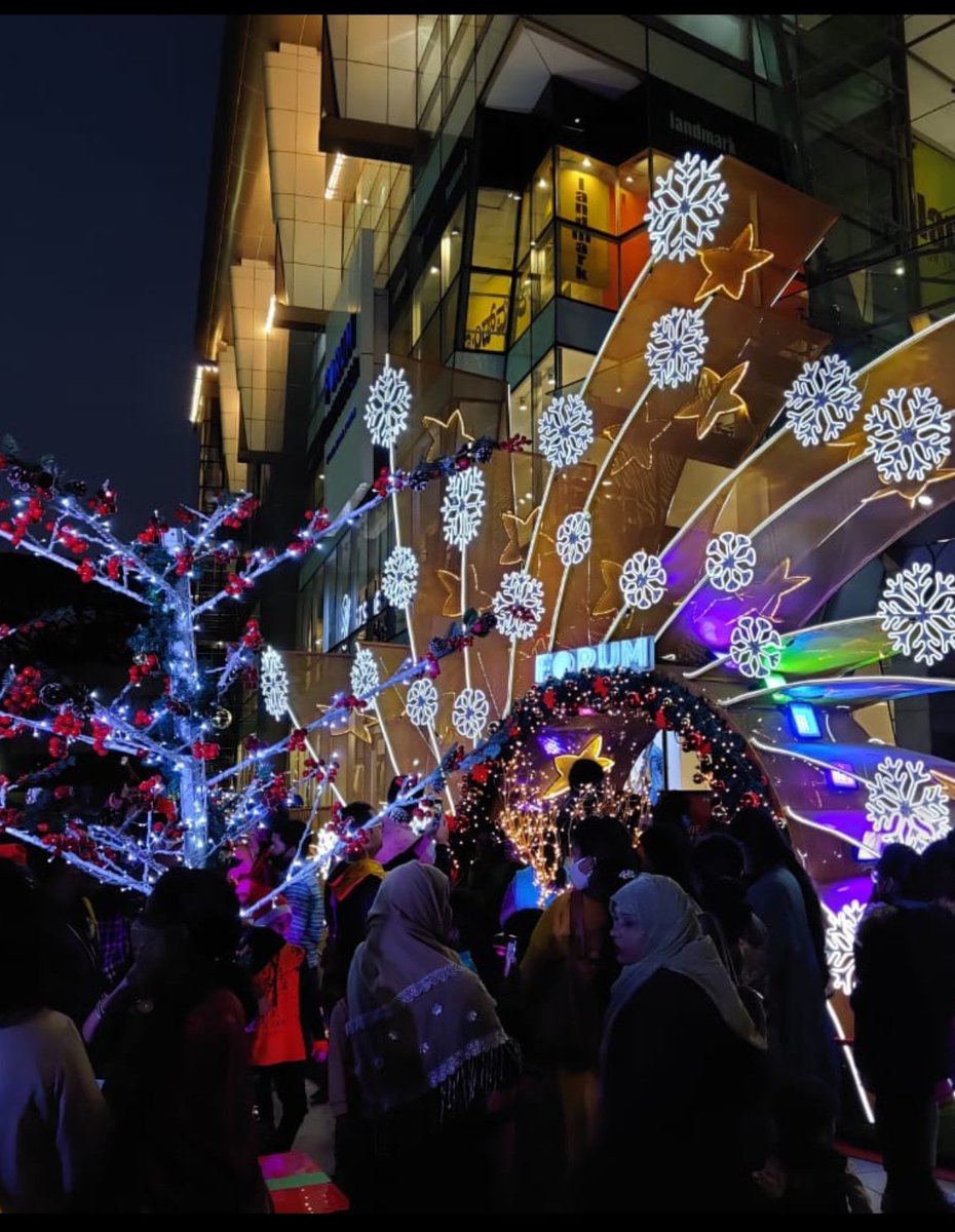 Bingo_mk's tweet image. Today's Daily Picture Theme is 'Vibe'

#DailyPictureTheme

 Festive #Vibe  !