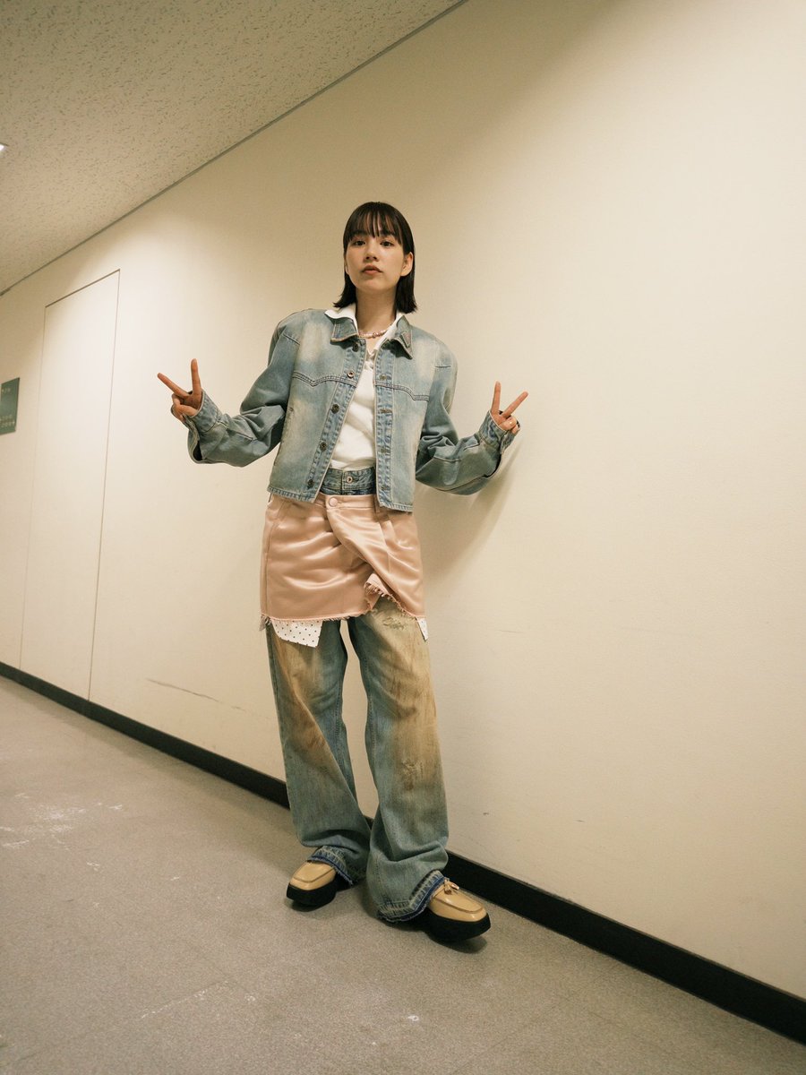 のん official tweet media