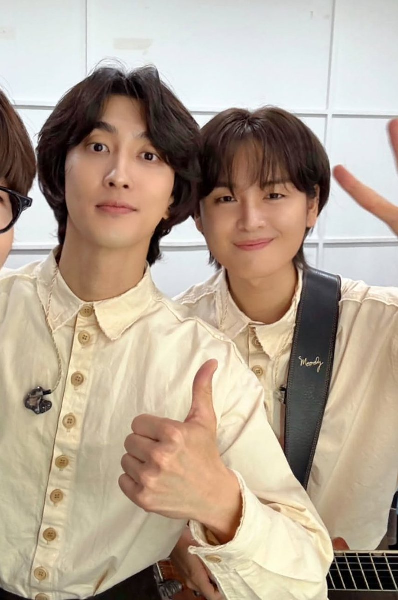 돛단배 tweet media