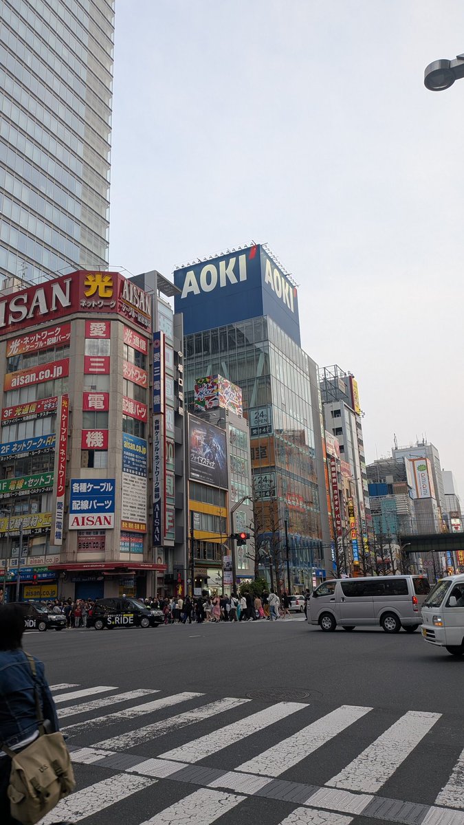 なかたい tweet media