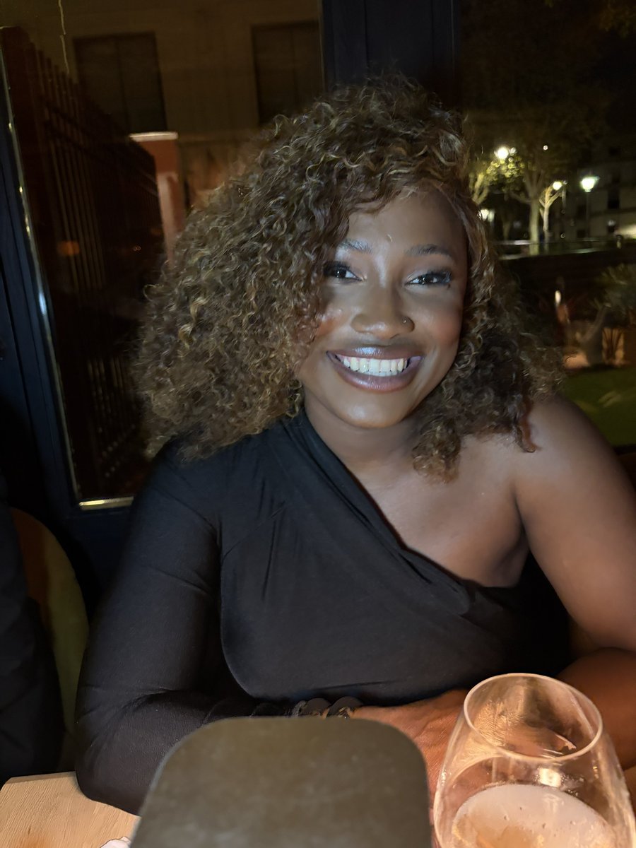 23 Mars ♈️ 🌺🤍✨ tweet media