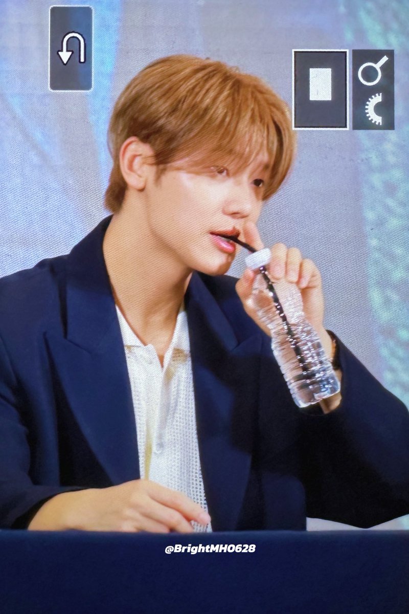 AURORA POLARIS tweet media