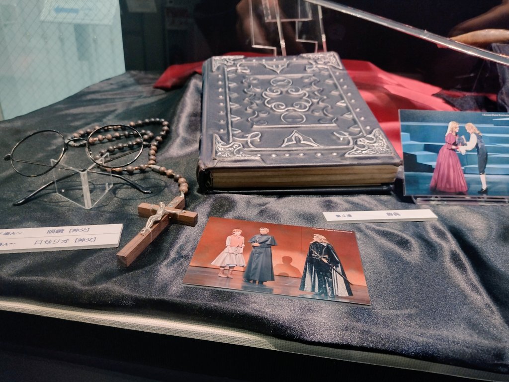 悪魔城ドラキュラ展示行ってきた😇装飾細かすぎる〜