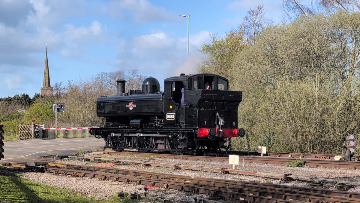 Tea Time Express tweet media