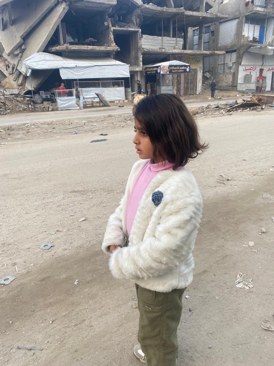 M a h a 𓂆 tweet media