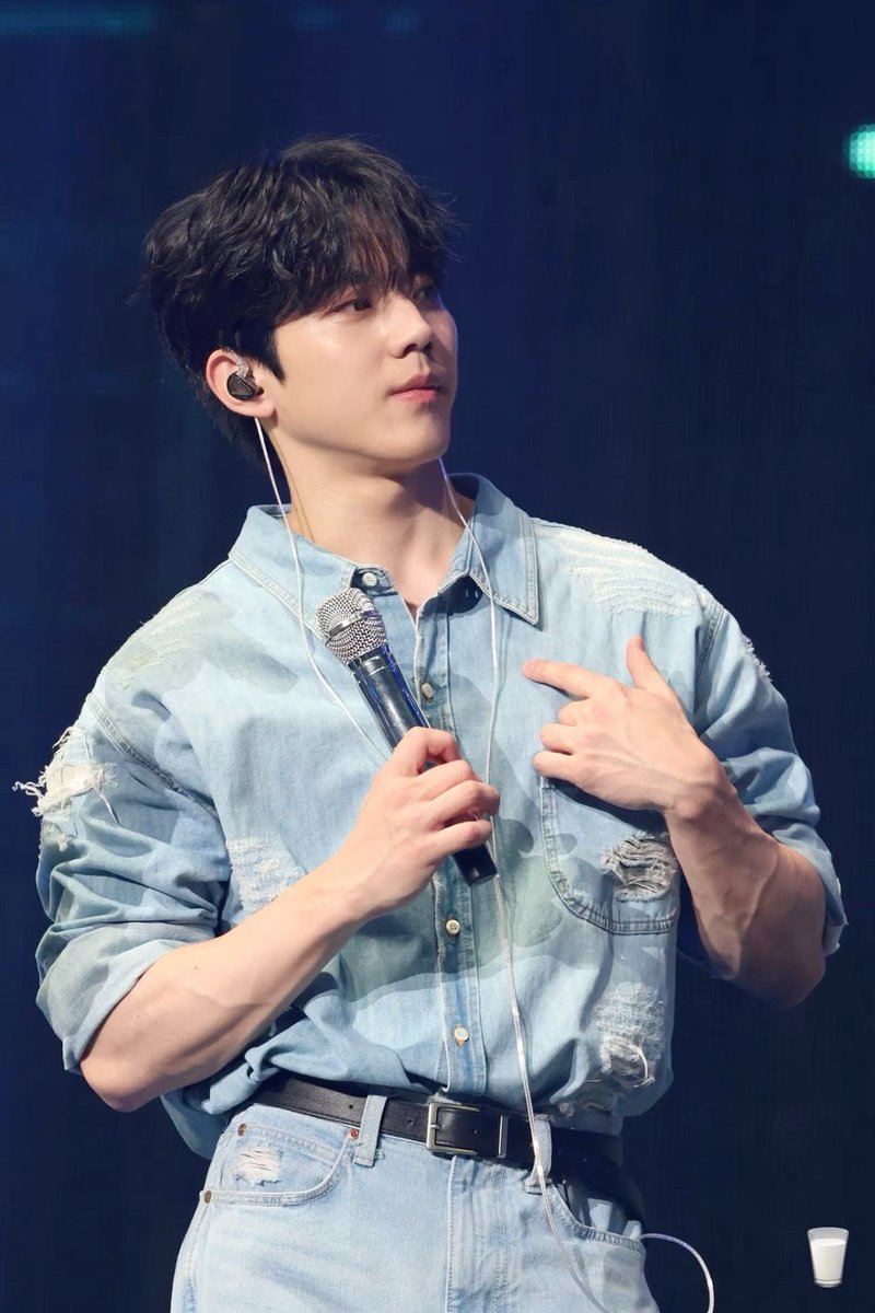 ᵈᵉᵃᵃ tweet media