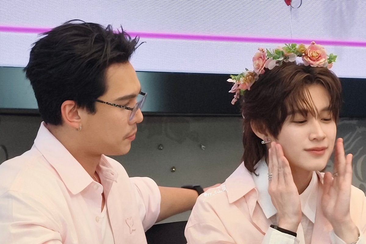 ₊˚⊹ ɨʍʍʏ 🍭🍧 tweet media