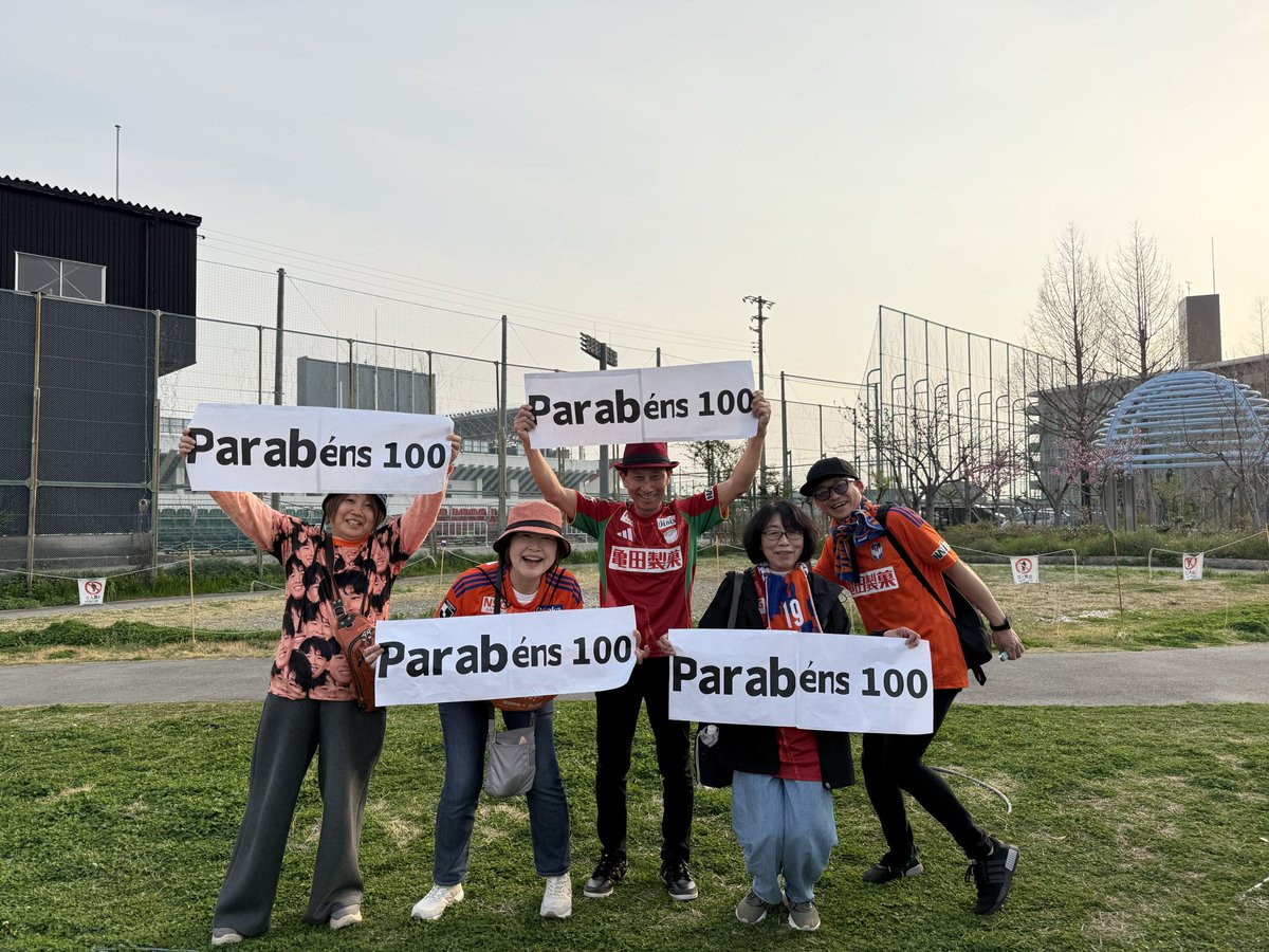 nene2103alb's tweet image. Kinen subeki 100 shiai-me no shōri omedetō

#albirex
#Matheus Moraes