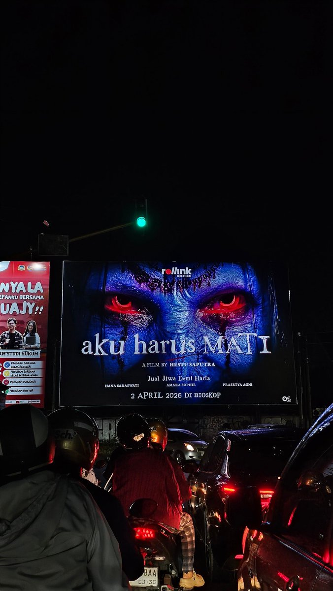 mencobavalid's tweet photo. @merapi_uncover Meanwhile pas malem👻 https://t.co/o2H5p3jhiH