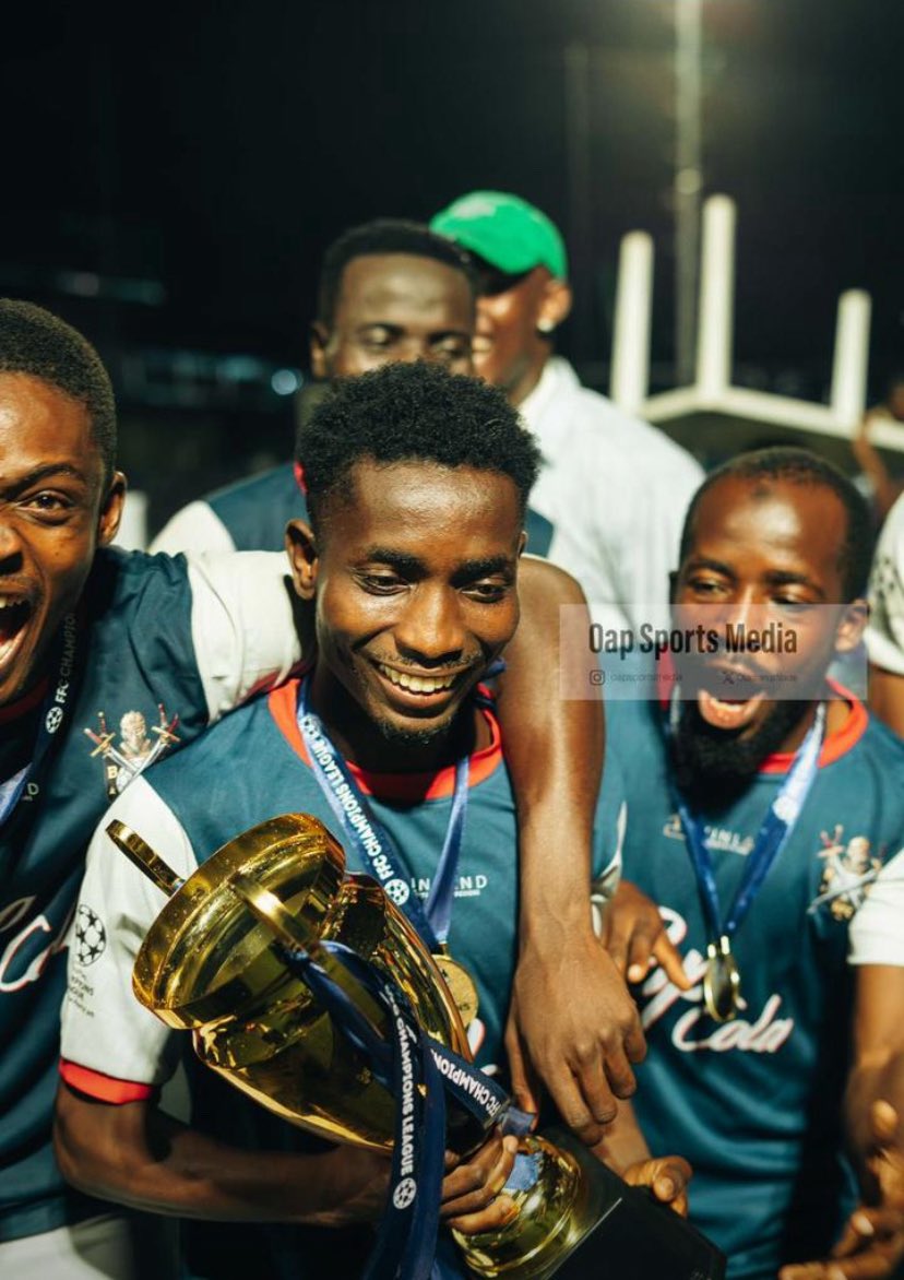 PATOLEEE tweet media