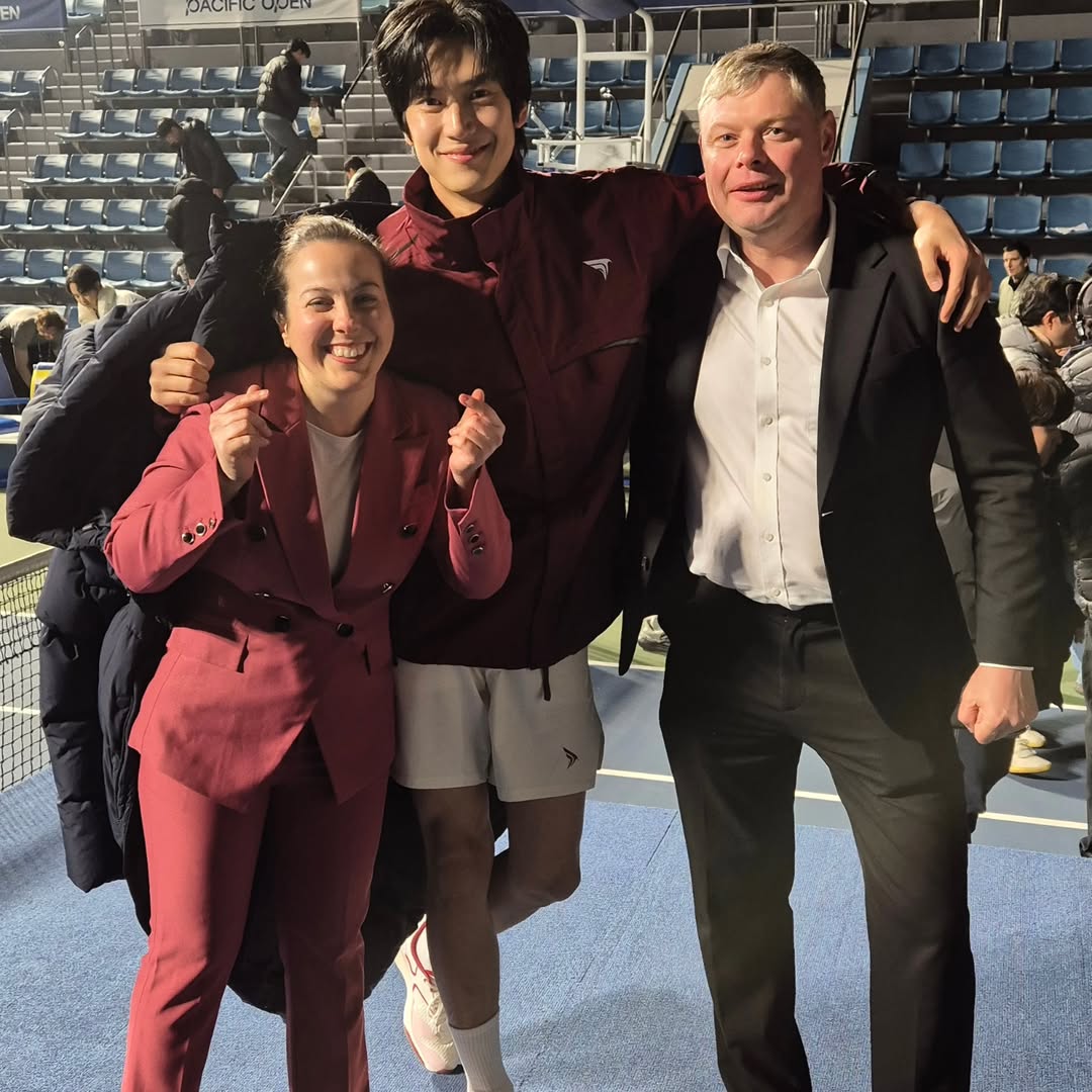 กรี๊ดด หล่อมากก 😍 
#nainwoo #นาอินอู #나인우 #ナイヌ #羅人友 #24분의1로맨스 #loveoclock

Link: instagram.com/p/DWdCLgVGmbB/…