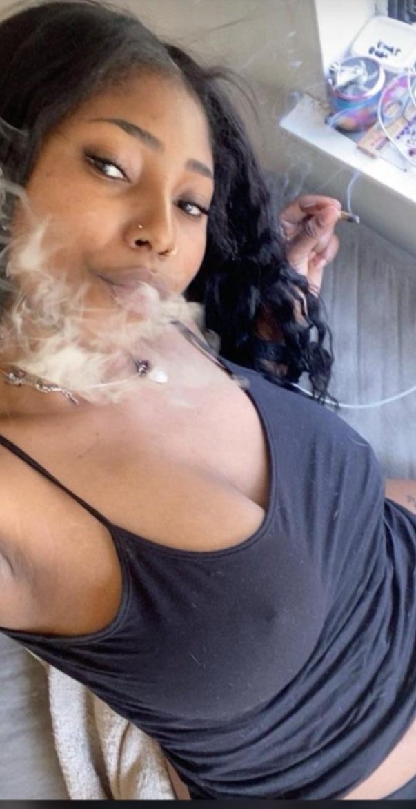 ELLA💙🎀 tweet media