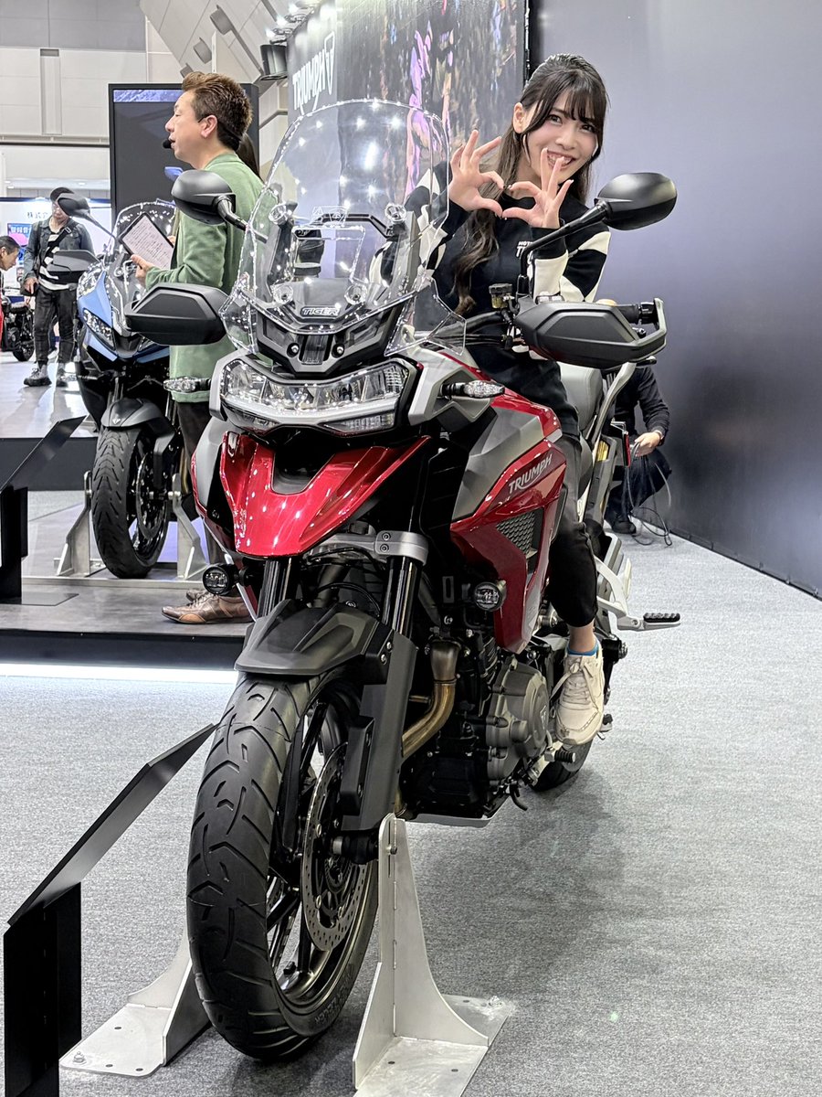 つだともみ tweet media