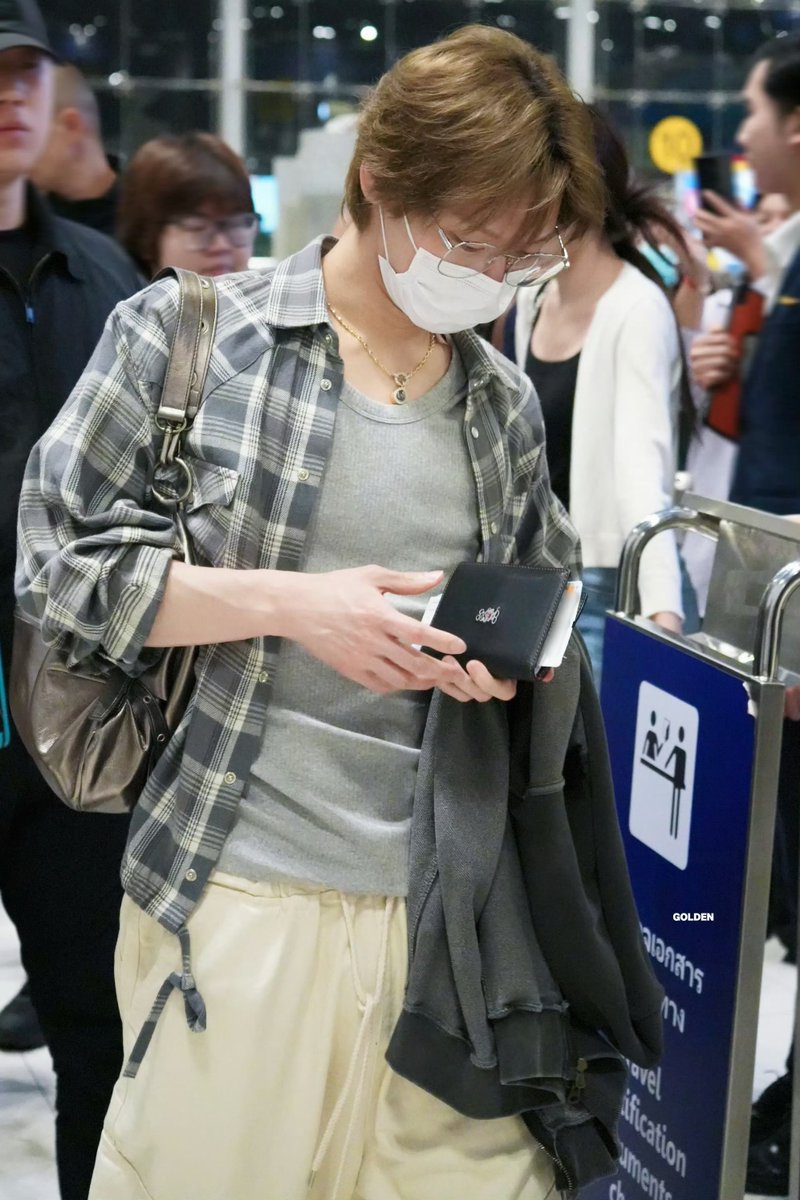 misskloss_ tweet media