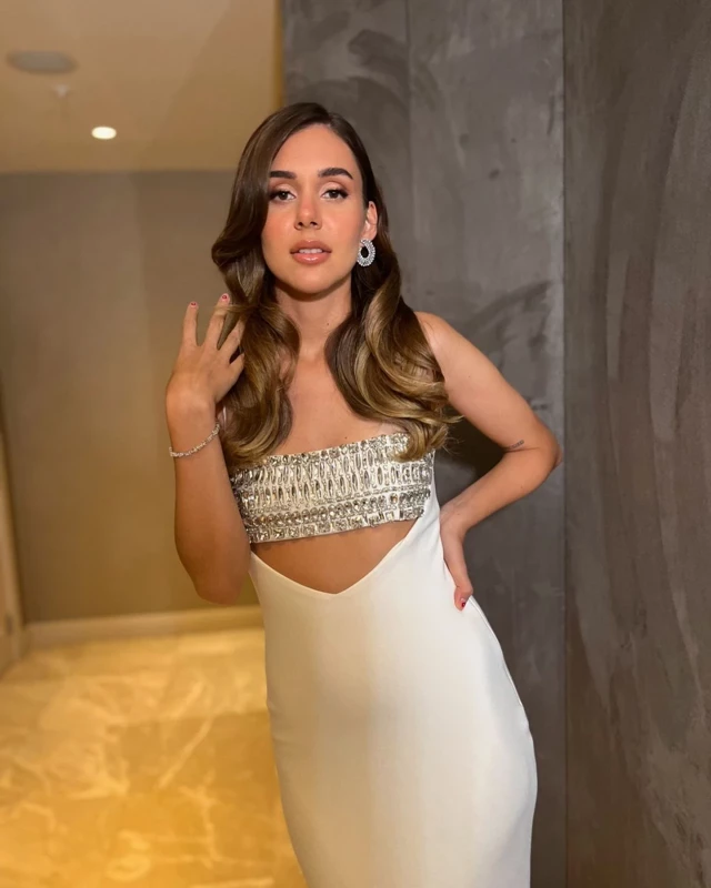 Bee Haber tweet media