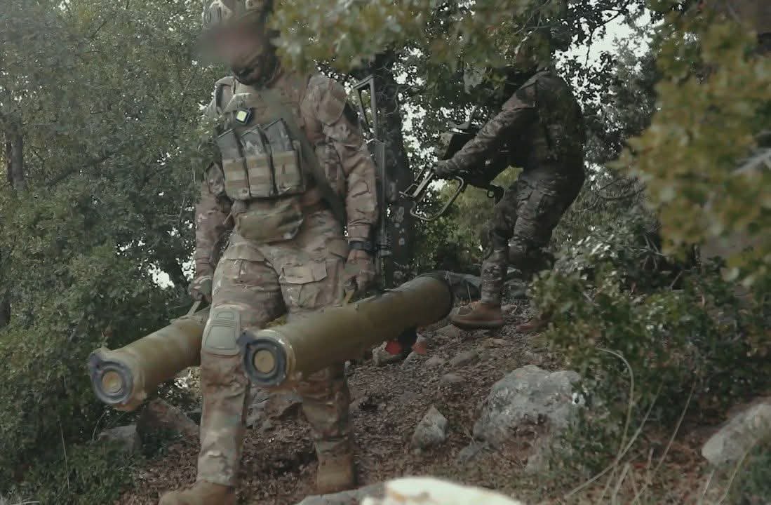 🧡💛🇱🇧 tweet media