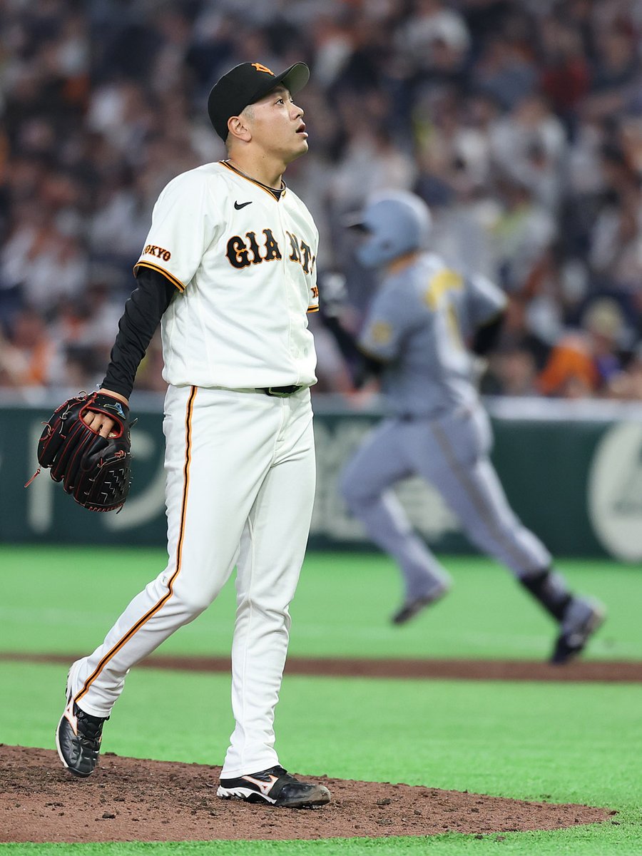 九回表】巨人 6-12 阪神 7番手 #石川達也 投手は、森下選手にソロ