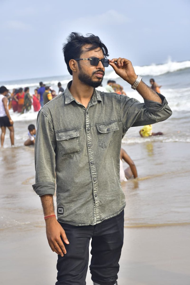 MrRohitPanda's tweet photo. शेर की तरह जीने का शौक है हमें,
डर के साए में जीना हमारी फितरत नहीं। https://t.co/pQcz9QD2dJ