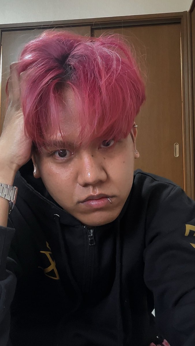 Frasiernest🐇 tweet media