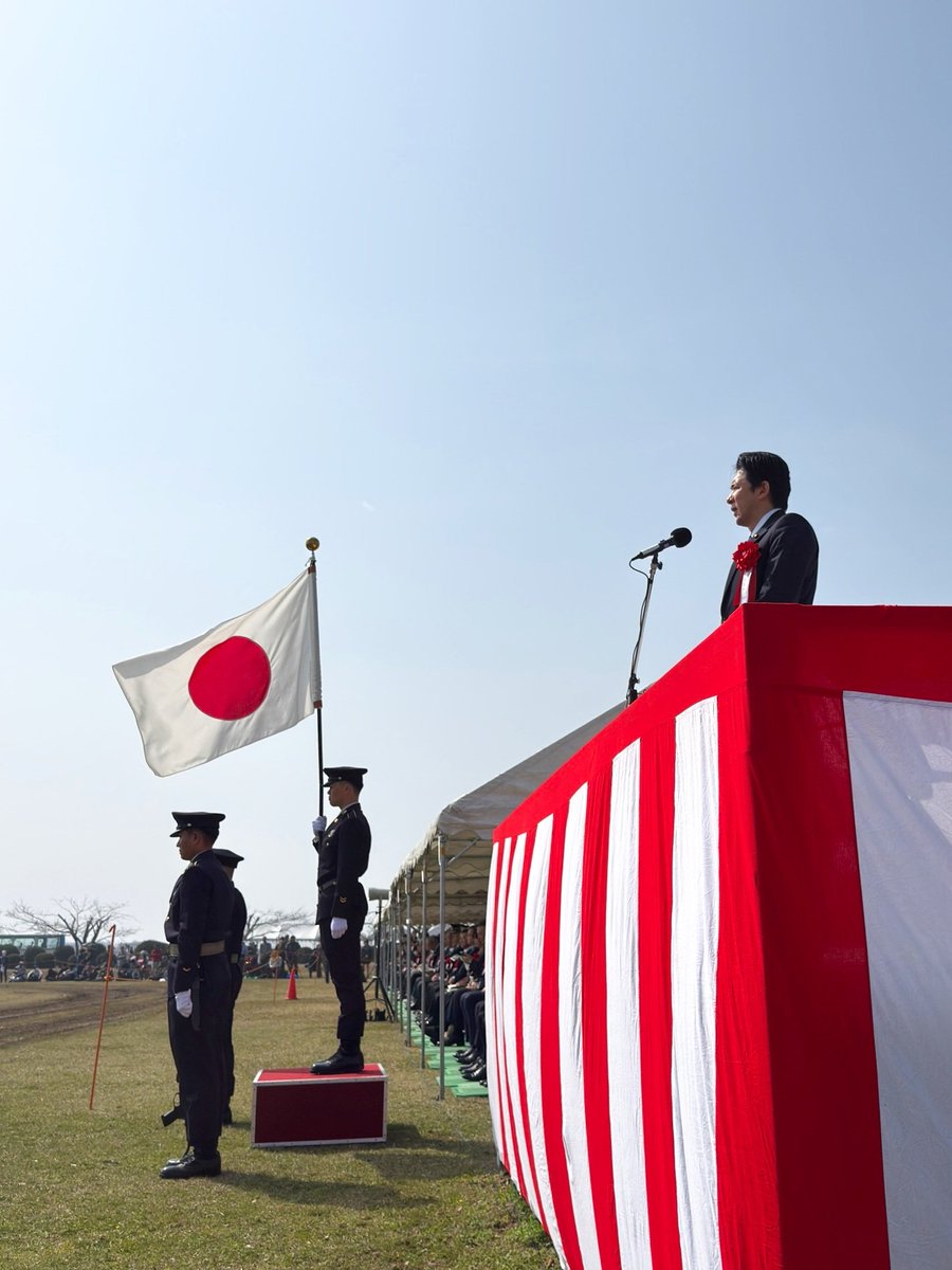 Katoryusho's tweet photo. 竹松駐屯地創立73周年記念日行事に出席しました。
元祖！日本一自衛隊を応援するまち・大村市の選出国会議員、加藤竜祥です。
地域の安心と国の平和を守る皆様に、心より敬意と感謝を申し上げます。
これからも大村市から力強く応援してまいります。

#加藤竜祥  #竹松駐屯地 #自衛隊  #大村市 https://t.co/wQTmK6vVNi
