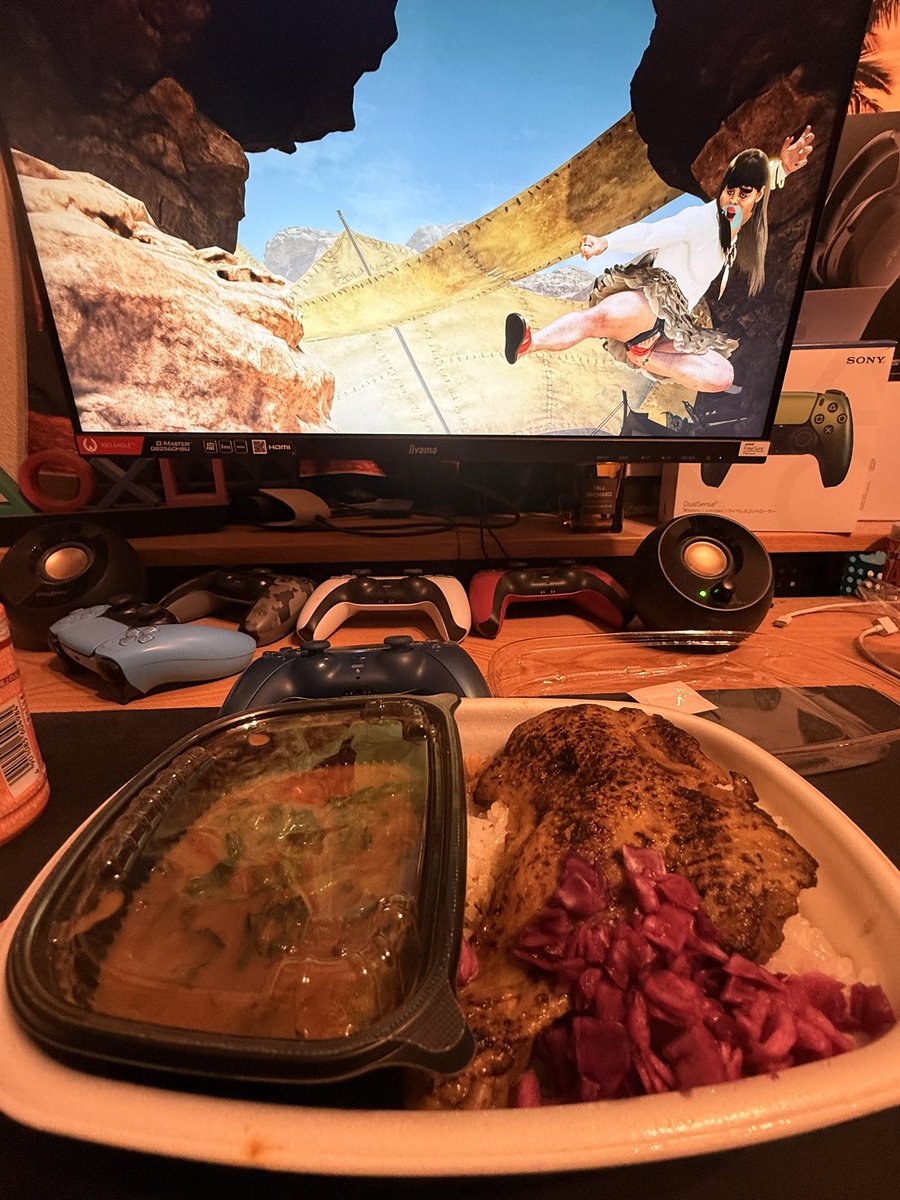 世界のケ2アナ tweet media