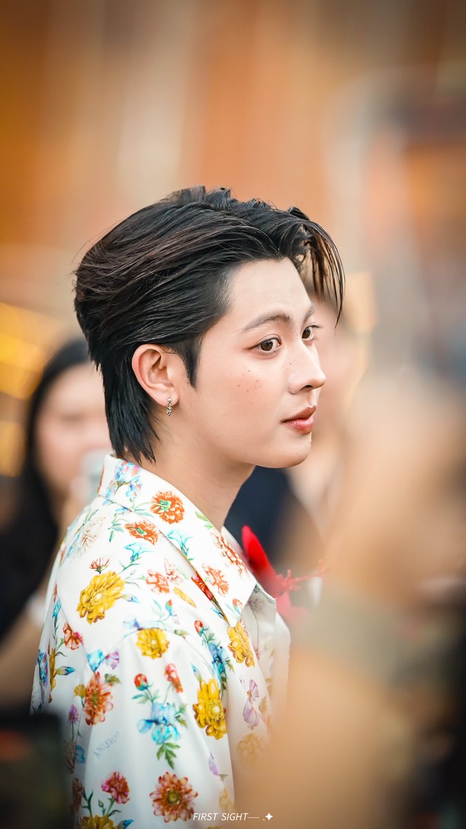 𝘍𝘐𝘙𝘚𝘛 𝘚𝘐𝘎𝘏𝘛── .✦ tweet media