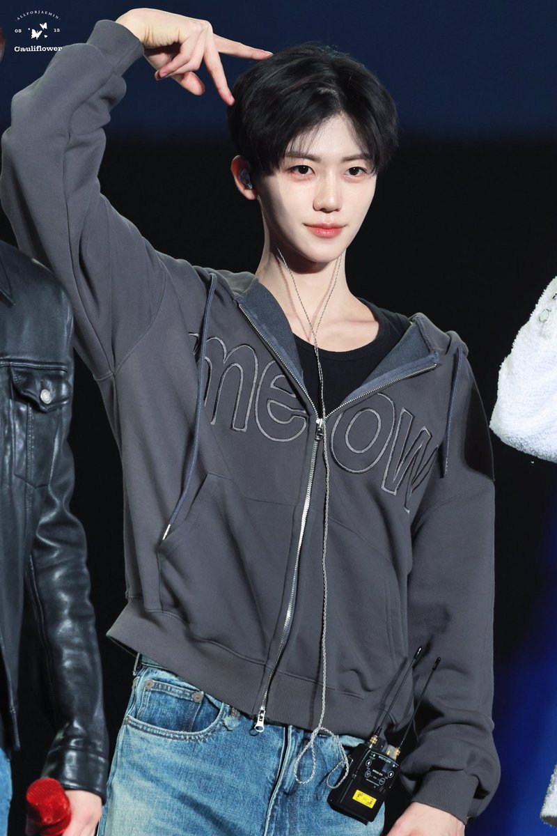 아이돌drip ✶ tweet media