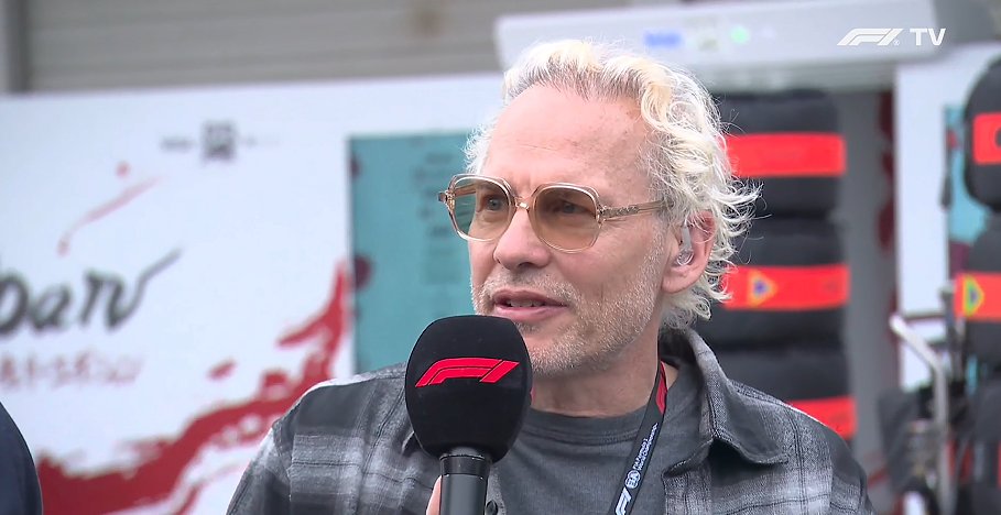 PG10_Inside tweet media