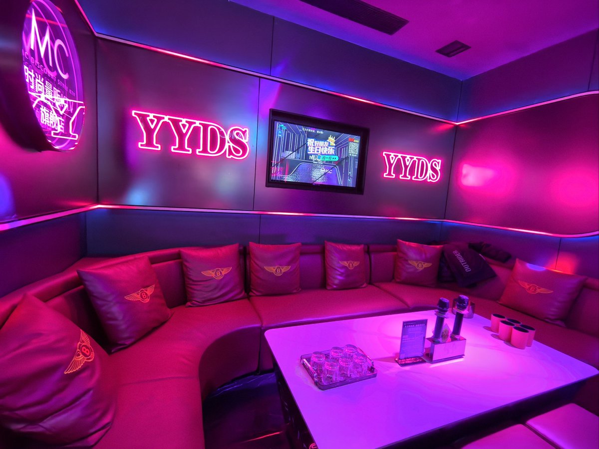 Aaron a.k.a AYYS tweet media