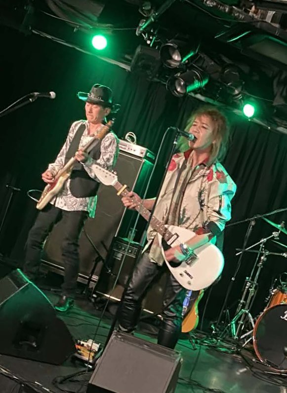 ★2026/03/28(sat)
福岡親富孝 graf

Band of PARSONSは
Dx3さんのイベントに初めて
出演させて頂きました‼️

とっても素敵な時間を
ありがとうございました😊

次回はBand of PARSONS
アルバム💿引っさげて
08/30(sun)に福岡Bassicに
おじゃまします‼️