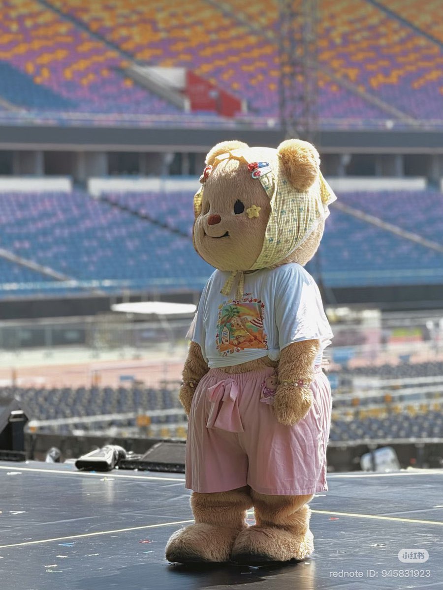 พี่เนยเอ๊ง tweet media