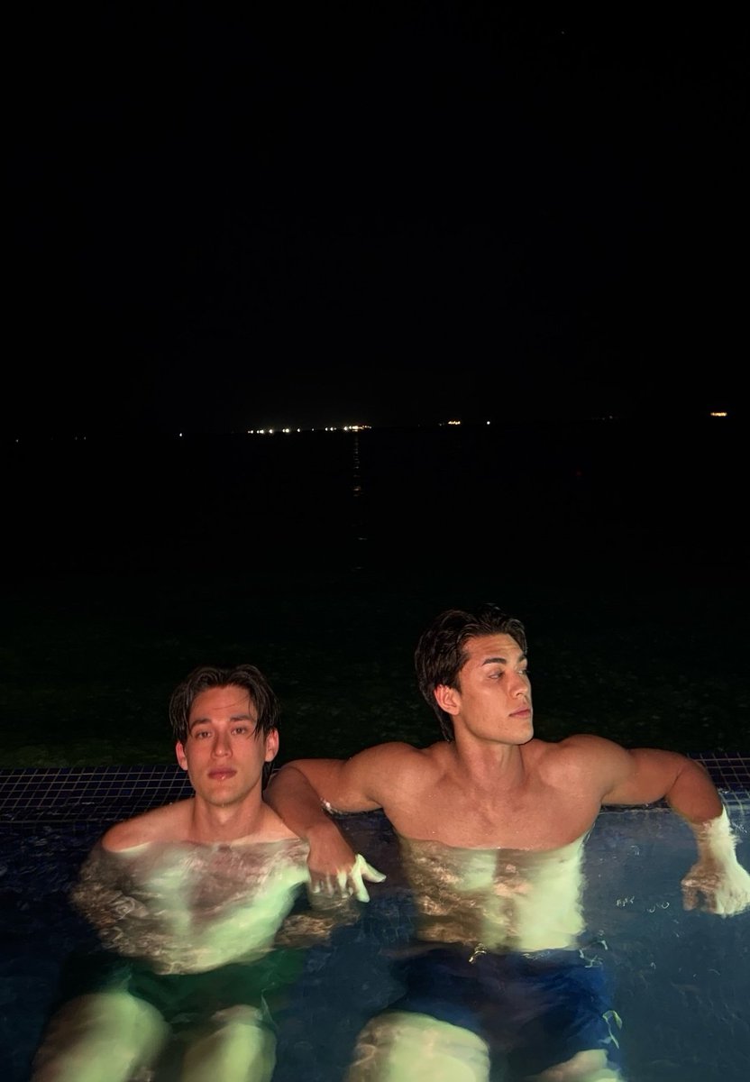 kal ☁︎ tweet media