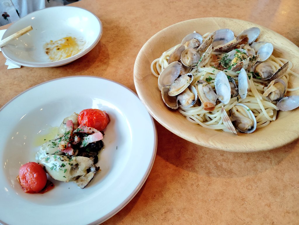 マライア・キャリーと同じ誕生日 tweet media