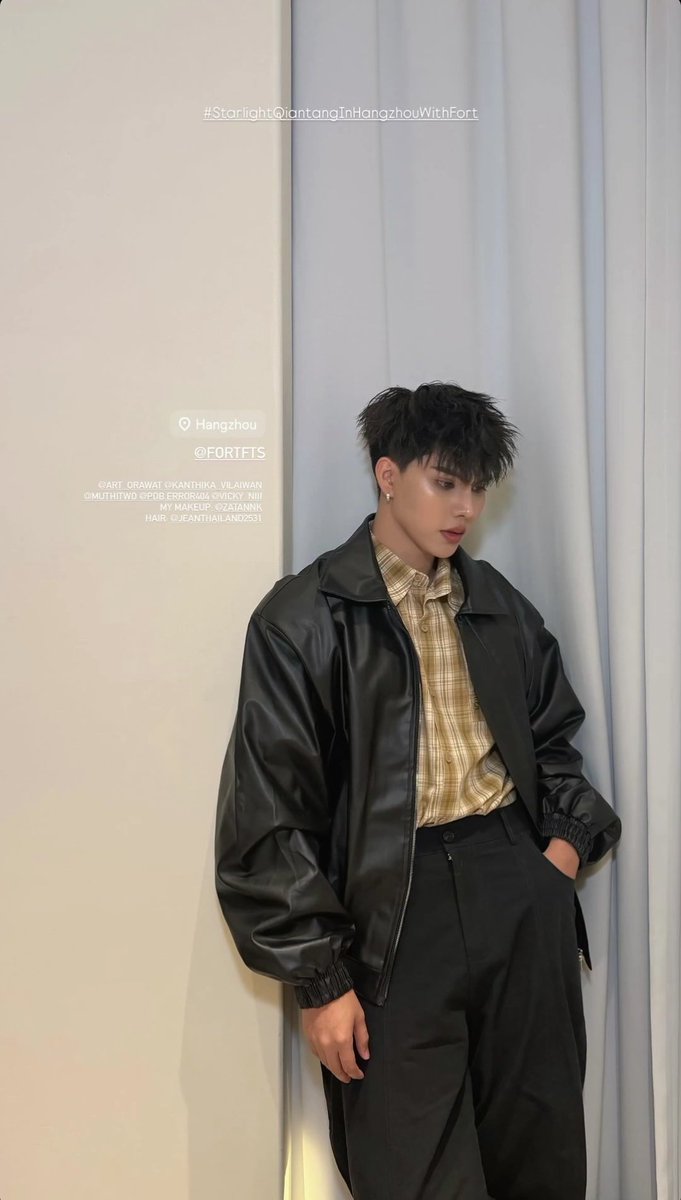 Fee's YESTERDAY 🐶🍑 tweet media