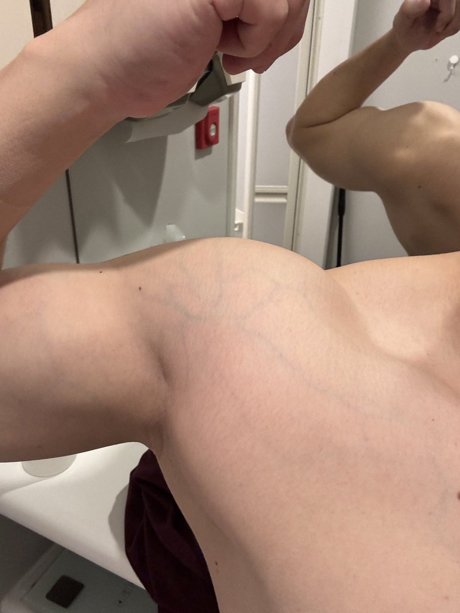 Riku_999st's tweet photo. FC動画も5本くらい溜まってるので、投稿と合わせてご確認ください！
（今日リクエスト多かったので時限で貼っときます） https://t.co/mhCnuGZfn5