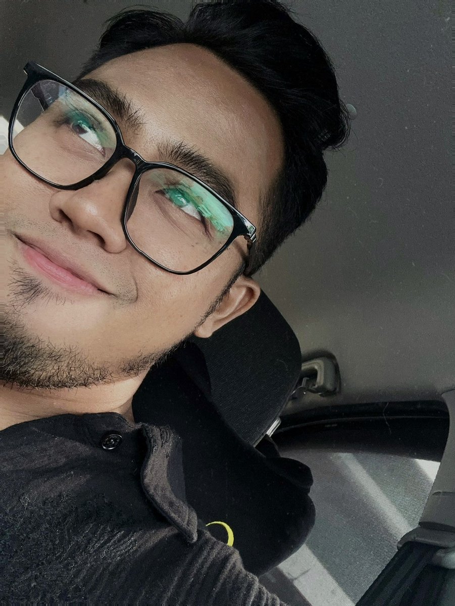 khrazzzz's tweet photo. Salam, takda yang nak ajak ke Open House ke ? https://t.co/AwukU4xrHz