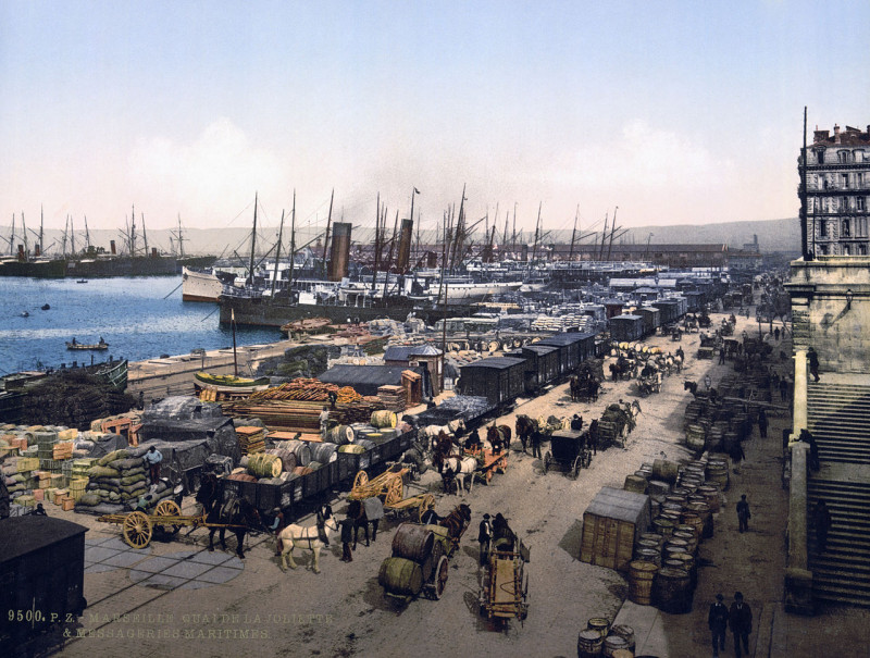 Marseille - Quai de la Joliette à #Marseille English:  Quay de la Joliette, Marseilles, France between 1890 and 1905 #CartePostaleAncienne 👉 cartorum.fr/carte-postale/…
