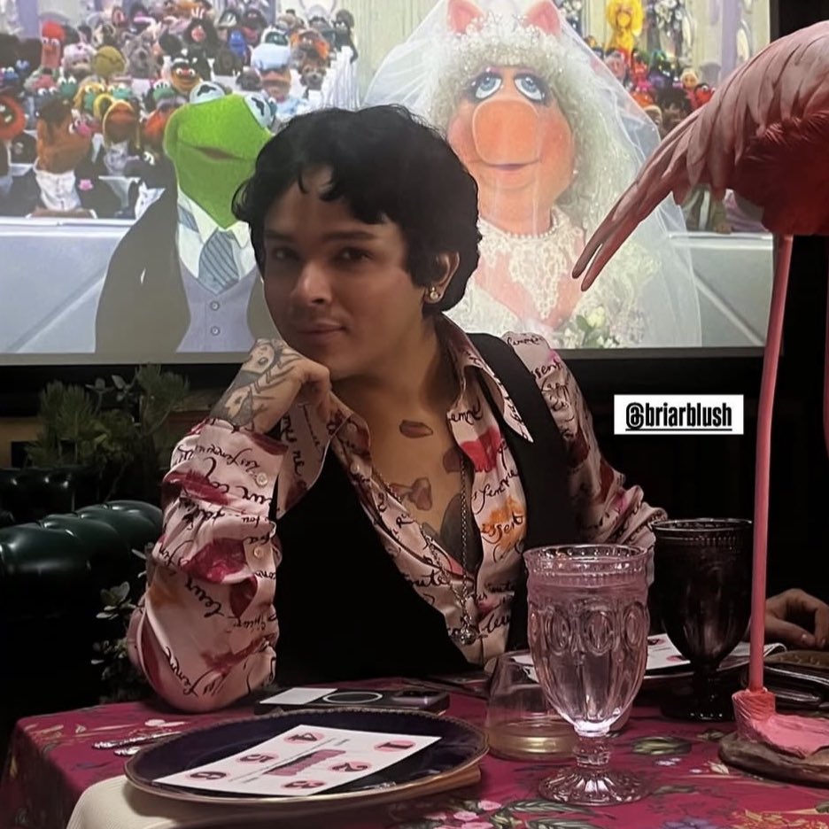 idk i sorta have the biggest lesbian crush on her