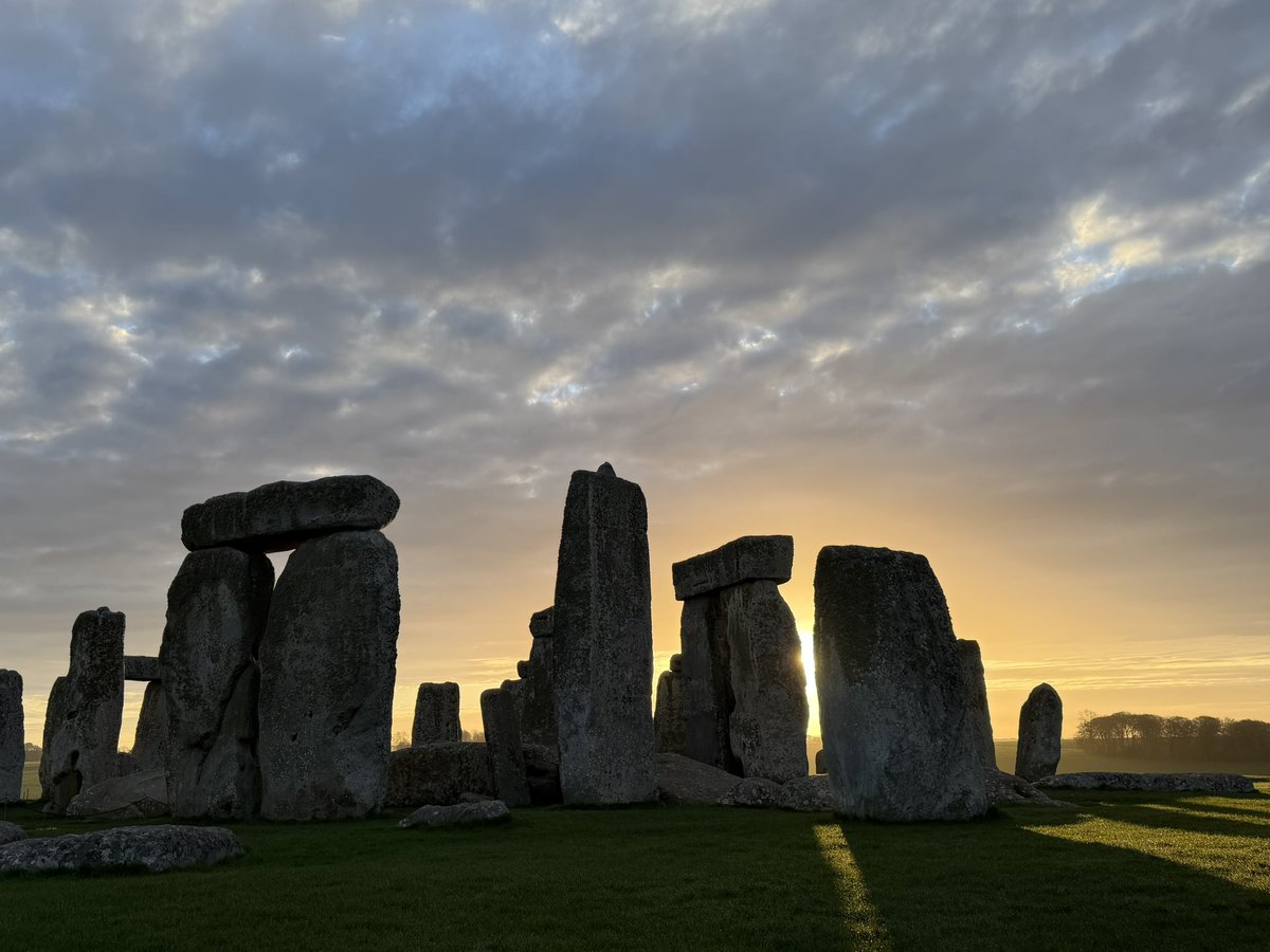 Stonehenge U.K tweet media
