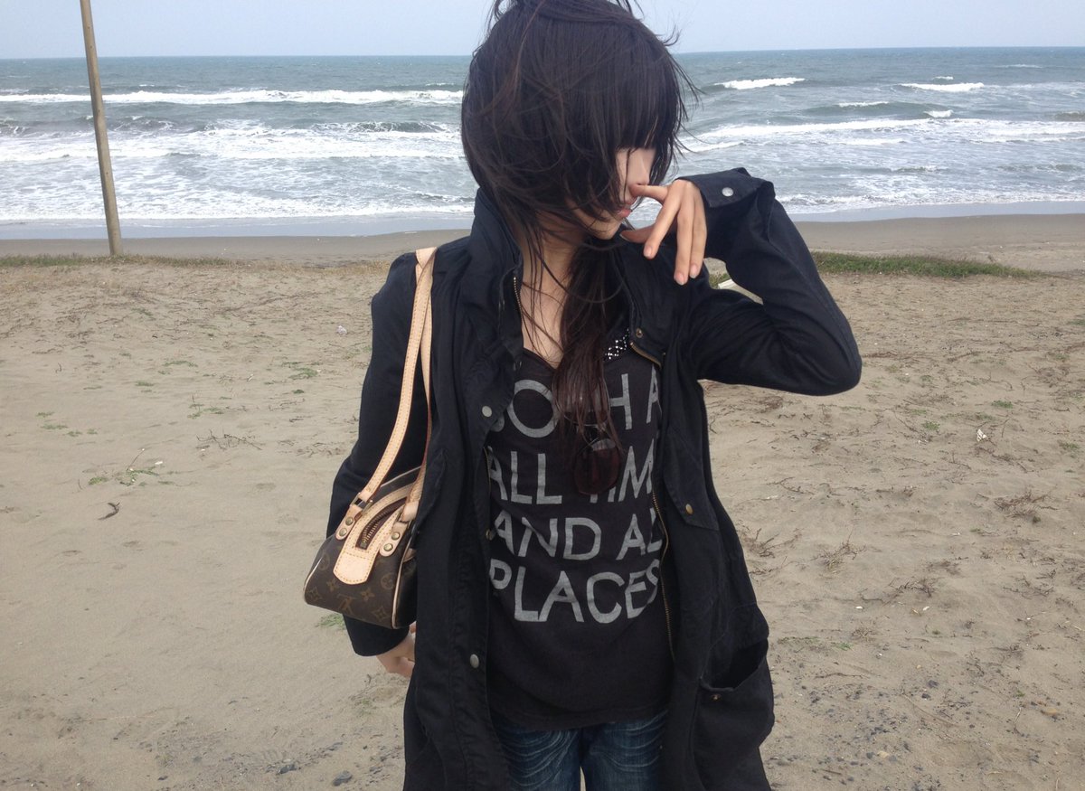 痕 tweet media