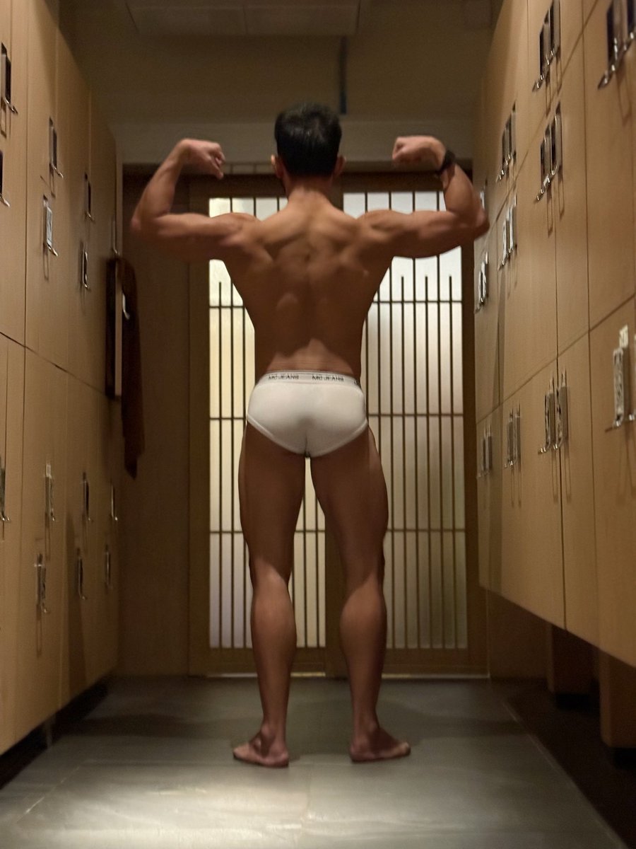 BankNeverdie tweet media