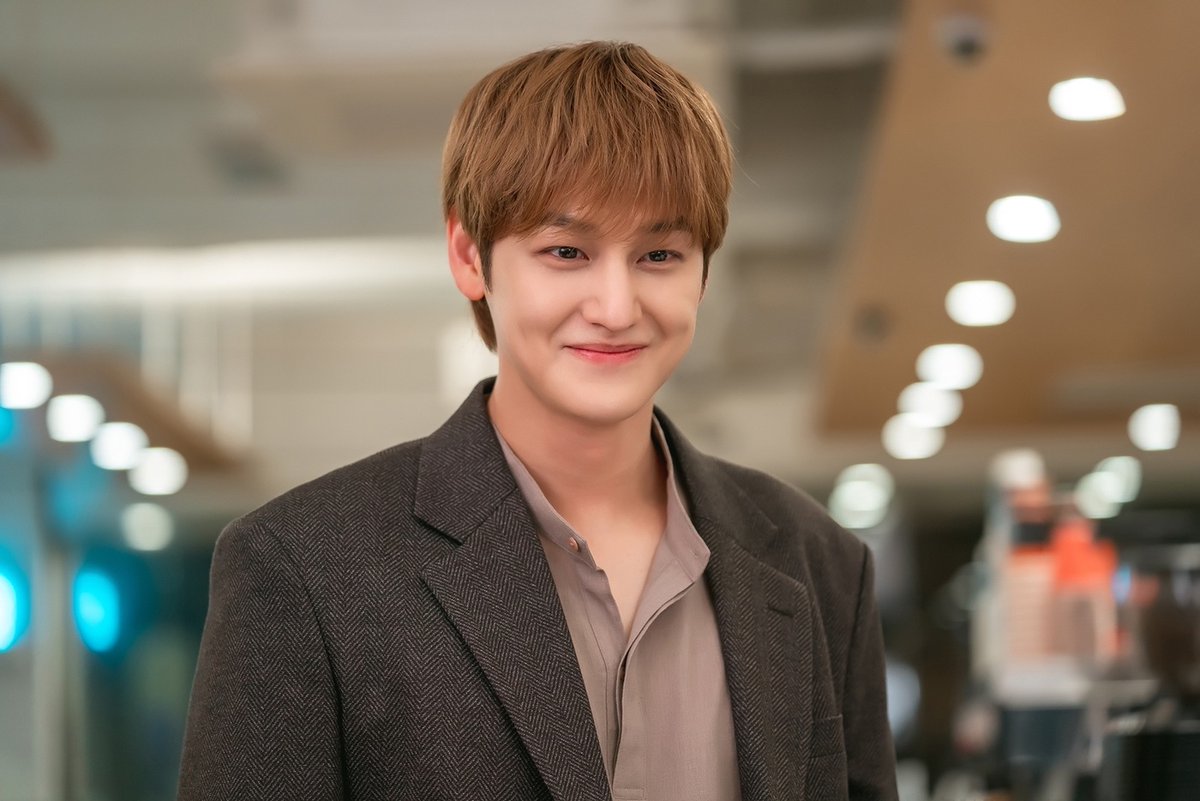 유므또 tweet media