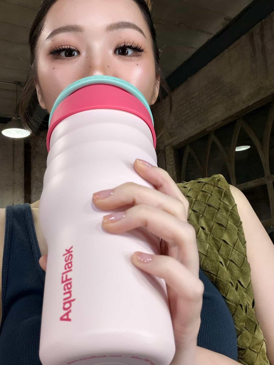 THA NAERNG. tweet media