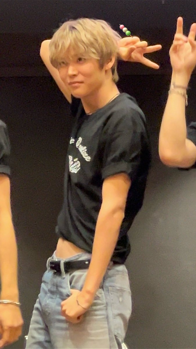 13 to 19 tweet media