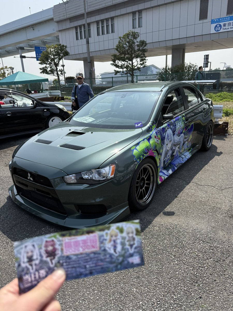 そ tweet media