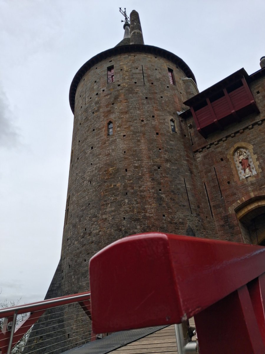 alanbretos's tweet photo. Hailey Park to Castell Coch walk 🚶‍♂️ no.399 completed https://t.co/yMVyb1jpPr