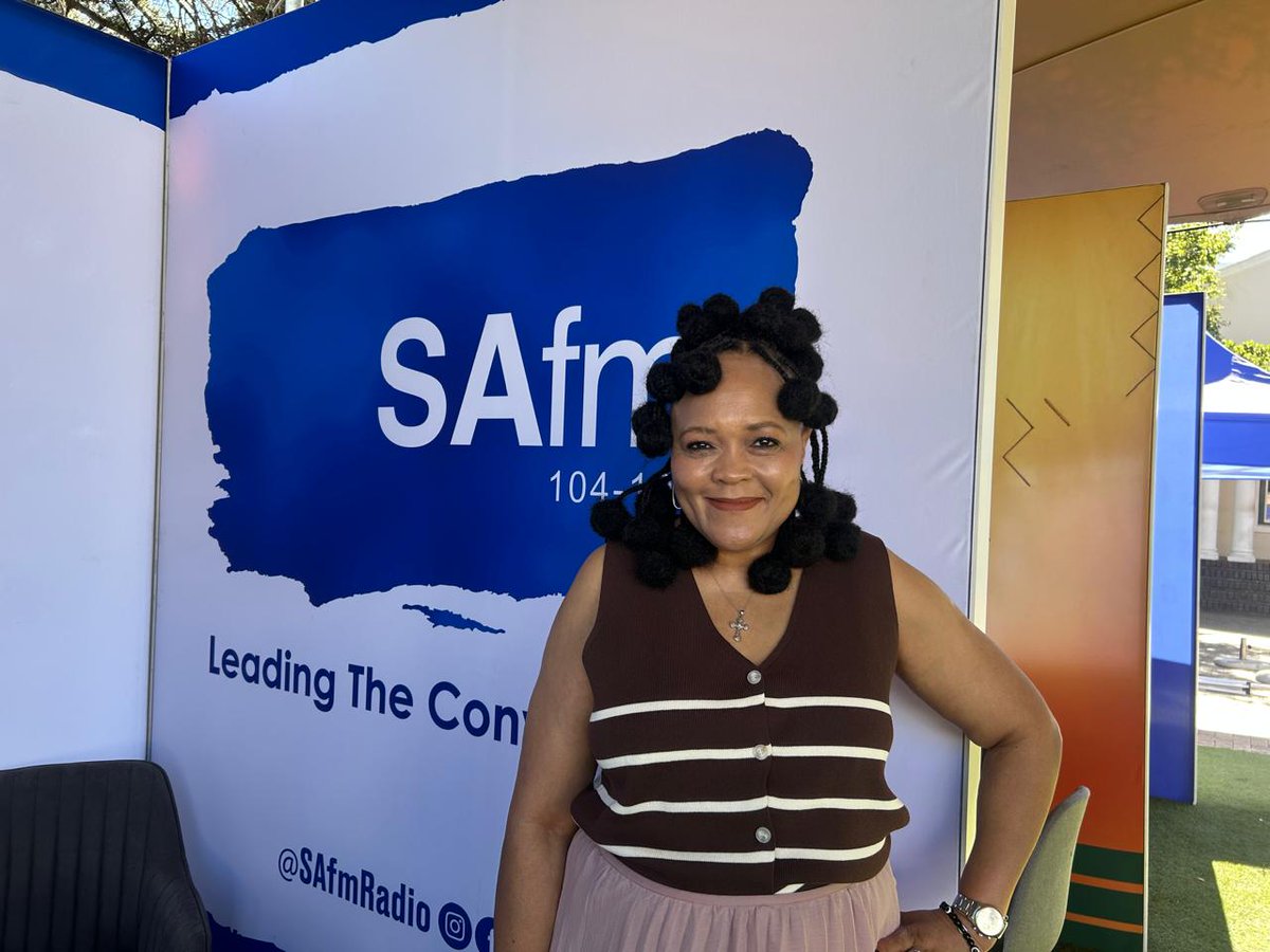 SAfmRadio's tweet image. Welcome to the Sunday edition of #Sessions with @KGMoeketsi 
Today we’re taking it slow and soaking it all in as we close our beautiful journey at the Montreux Jazz Festival in Franschhoek.
We wrap it up with a perfect Sunday sundowner, good music, great vibes, and unforgettable