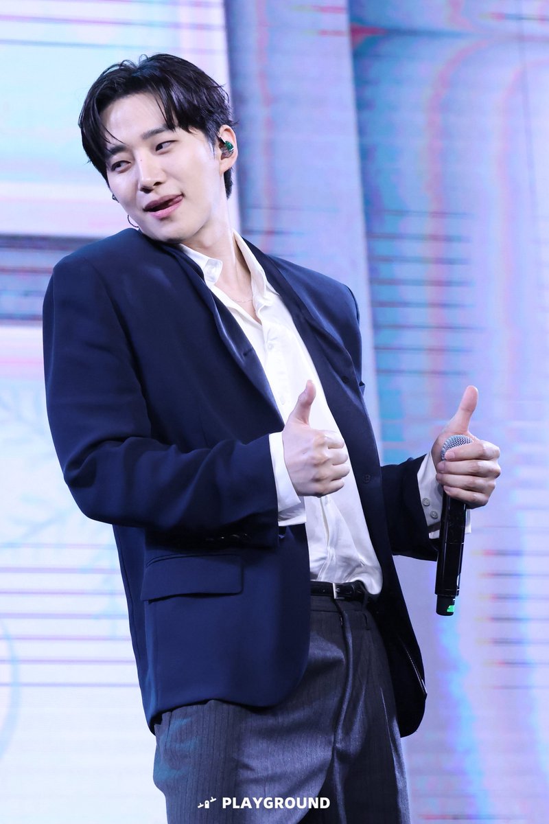 Nataliemiumiu tweet media